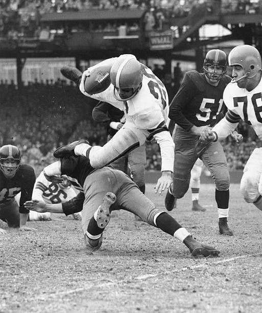 Washington The Greatest Of Ease High-flying Ray Renfro Cleveland b- Old Photo