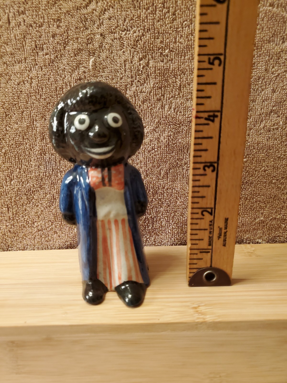 Vintage Ceramic Pie Vent Made In England Black Americana