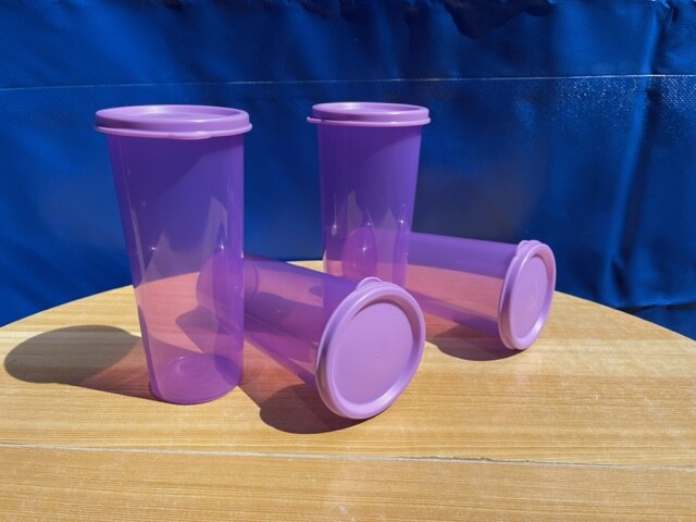 Tupperware Set of 4 Straight Sided Tumblers 16oz  Different  Color New