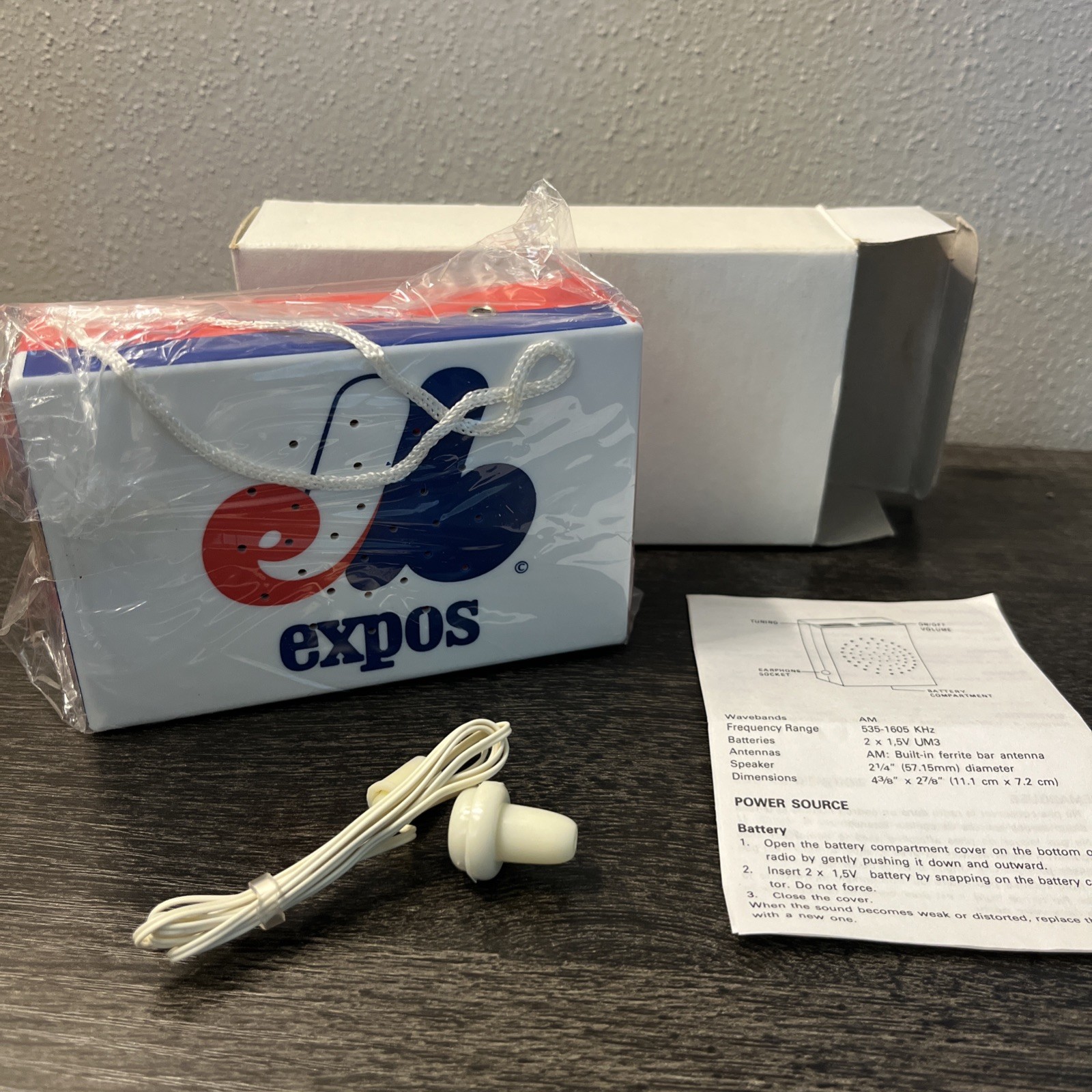 RARE Vintage MONTREAL EXPOS COCA COLA Pocket Radio NOS PROMOTIONAL Game Giveaway