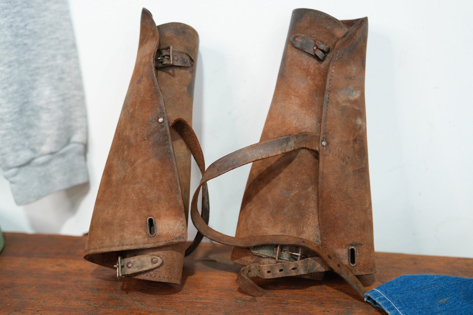 Vintage WW1 WW2 US Cavalry leather gaiters leggings Antique
