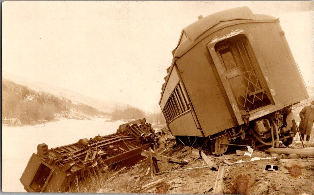 RPPC Postcard Passenger Train Wreck Derailment Location Unknown c1918-1930 (A1)