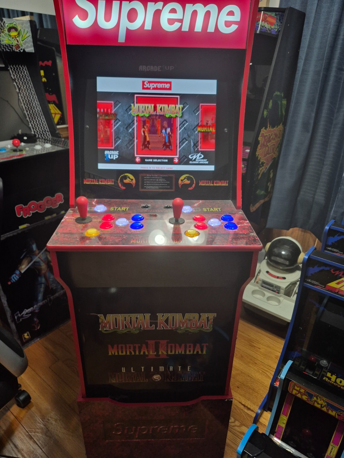 Arcade1up Very Rare Supreme X Mortal Kombat w/ Matching Riser & Lighted Marquee