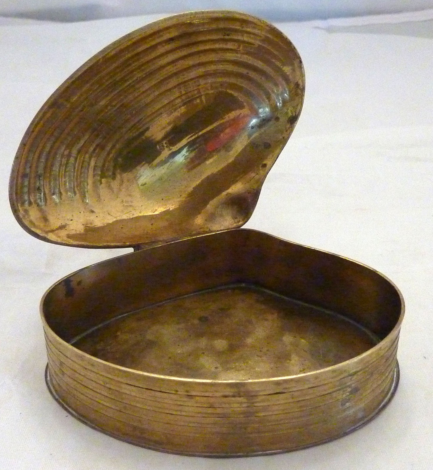 Vintage Brass Clam Shell Trinket Box - Hinged Lid - Jewelry Holder 4.5”