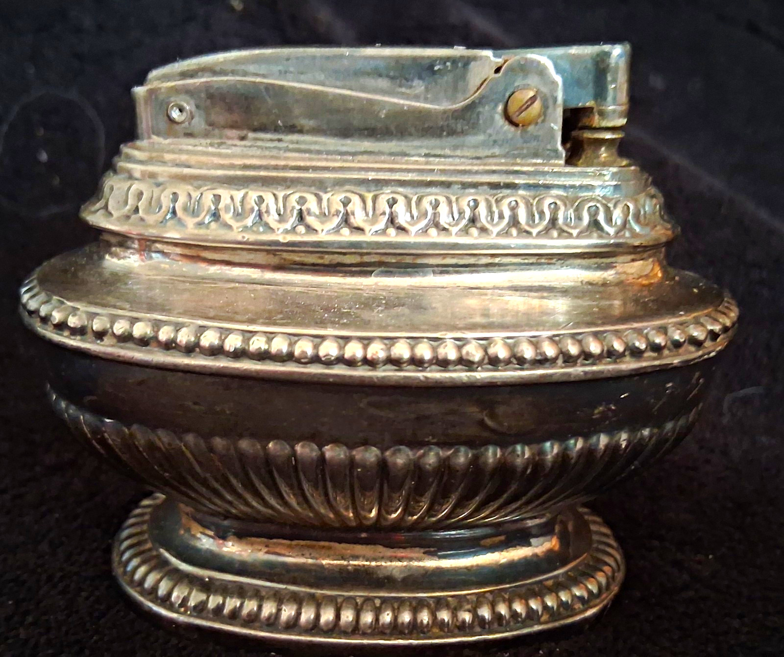 Vintage Silver-Tone Round Ornate Table Lighter with Fluted Base
