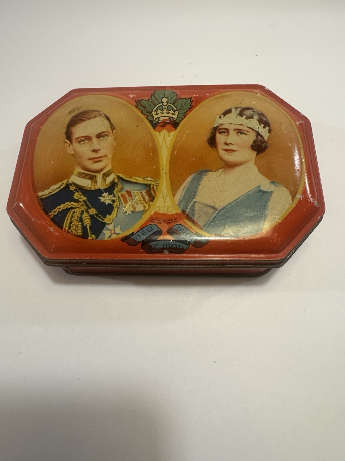 VINTAGE KING GEORGE QUEEN ELIZABETH HARRY VINCENT LTD TIN 1939 TOFFEES