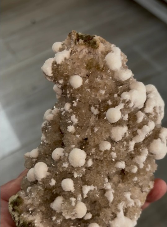 Okenite “Snowballs” with Stilbite – Nashik, India