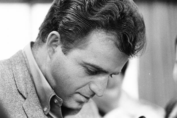 Actor Vince Edwards speaks at a press conference December 13 1963 - Old Photo