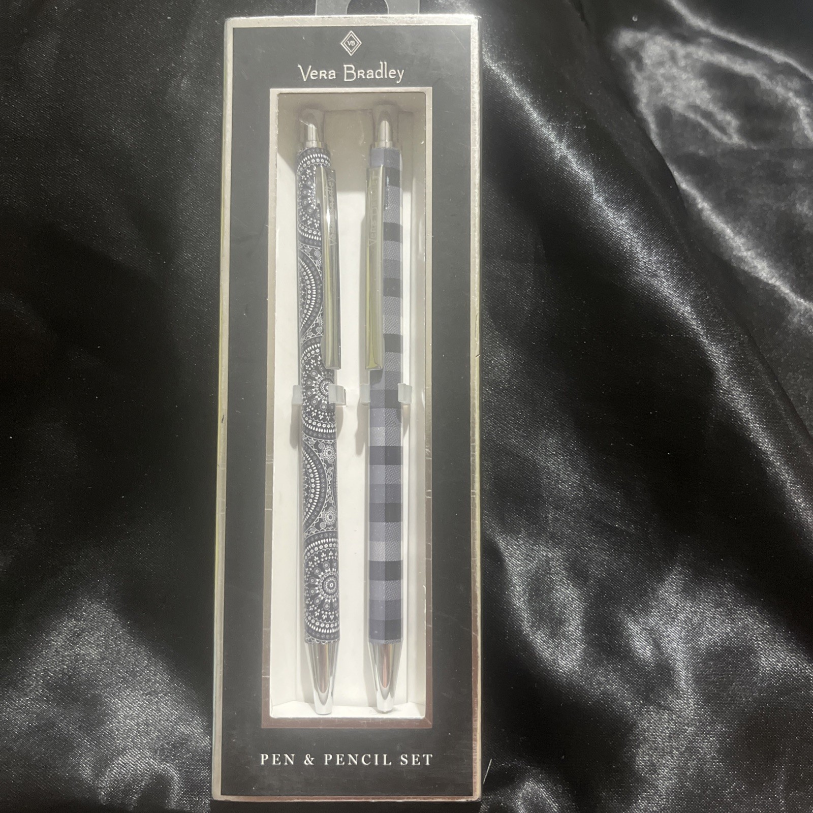 Vera Bradley Pen And Mechanical Pencil Set Black Bandana Medallion Design NIB