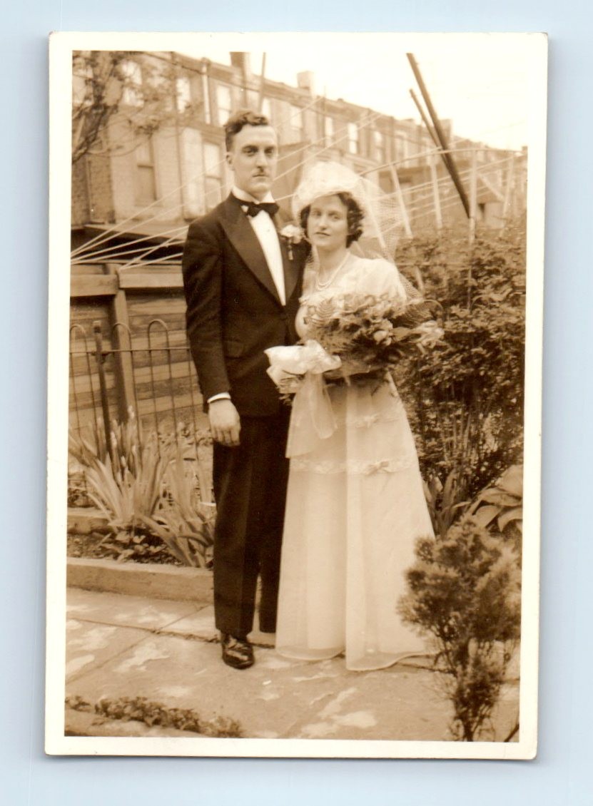 Old Vintage Photo MAN WOMAN BRIDE GROOM WEDDING DRESS COUPLE DUO PHOTOGRAPH