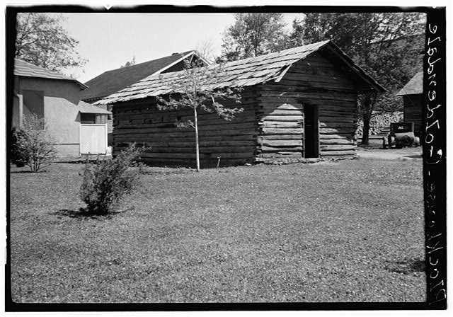 Photo:Goldendale WA 1900s Blockhouse Courthouse Park Klickitat County