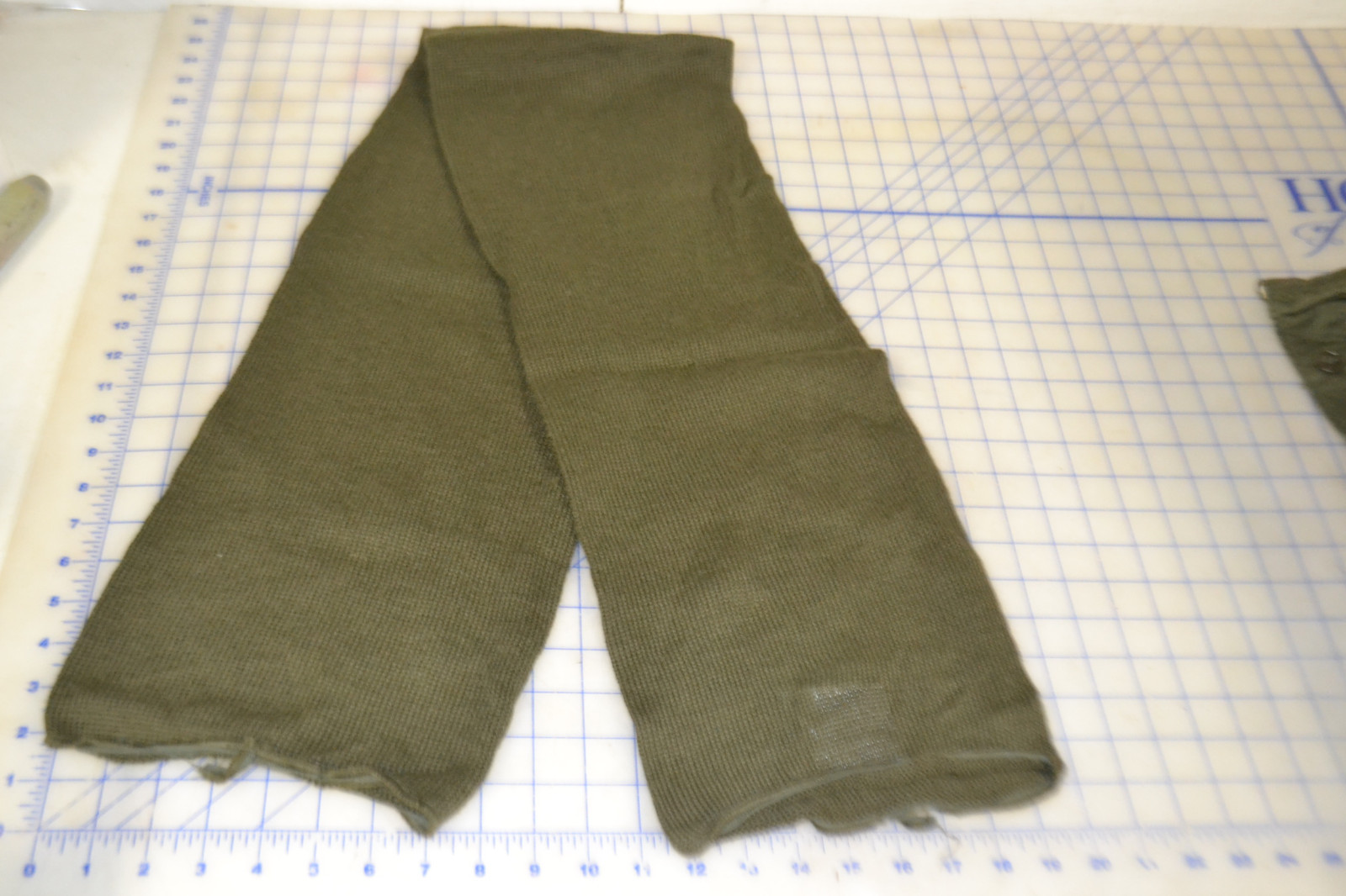 *2 scarf neckwear  wool OG 208 military USGI tube style army green good used