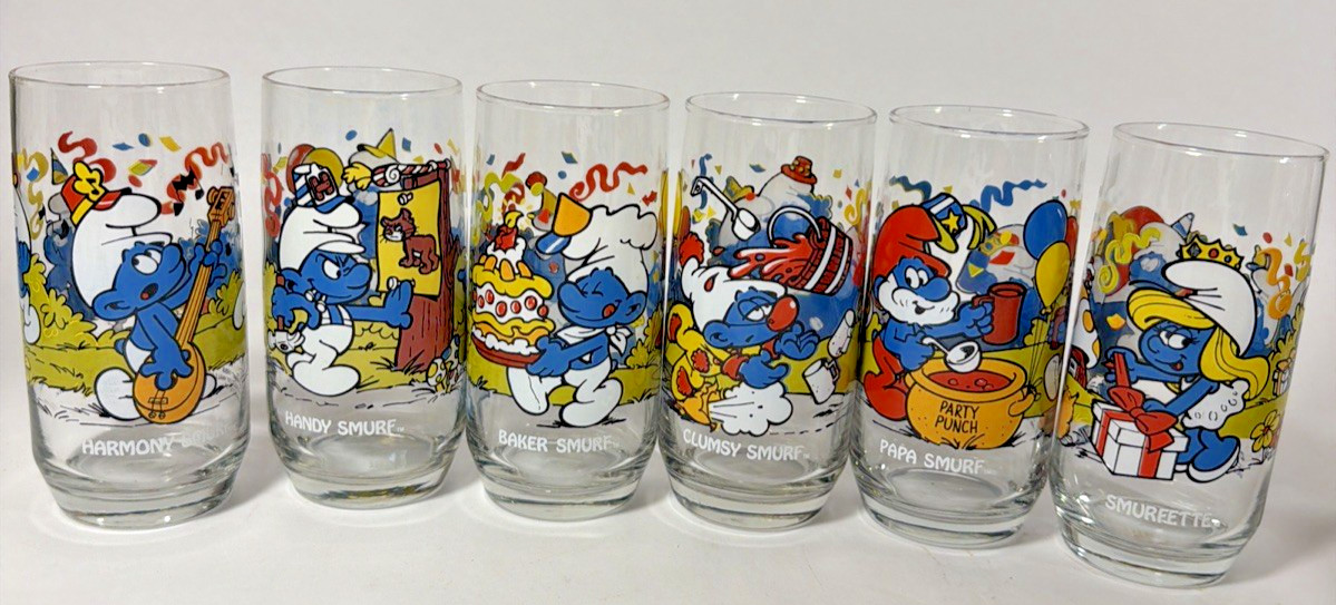 Vintage 1983 Smurf\'s Peyo Drinking Glasses Complete Set of 6