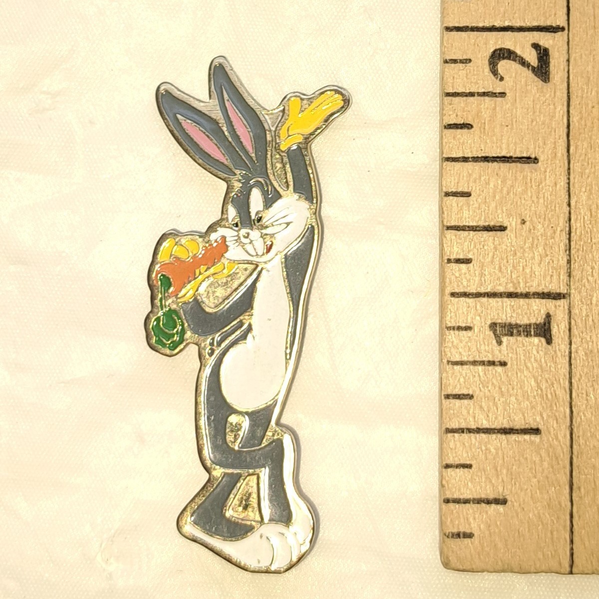 Vintage Bugs Bunny Brooch 2\