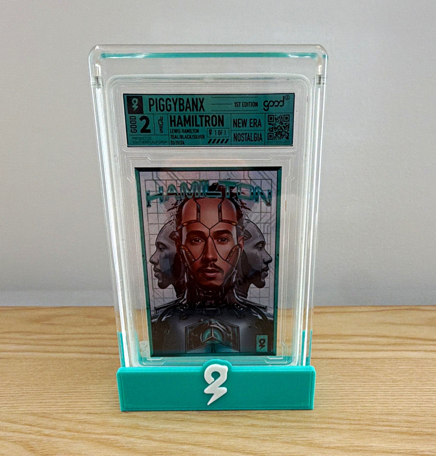 PiggyBanx Hamiltron Lewis Hamilton Angel Dust Variant #1/1  (w/box)