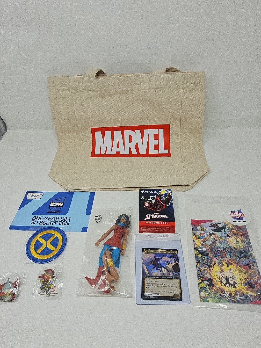 NYCC 2025 Marvel Unlimited 1-Year Gift Sub Tote Legends Patch Pins MTG Promo